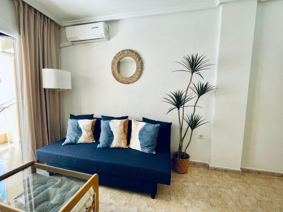 El Papagayo Apartment 2 Mins Walking To The Beach Torrevieja Exterior foto